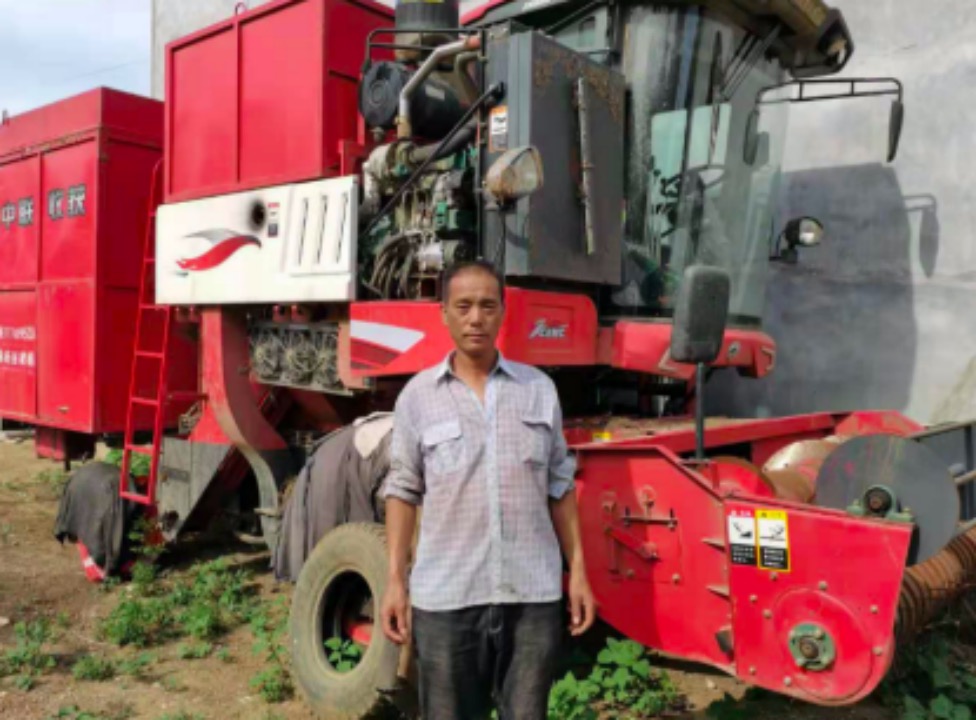 22歲貨車司機為什么堅持購買鄭州中聯(lián)花生機?